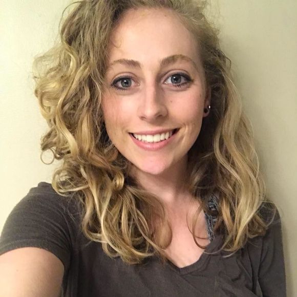 Meet your Posher, Katelyn - Picture 1 of 1